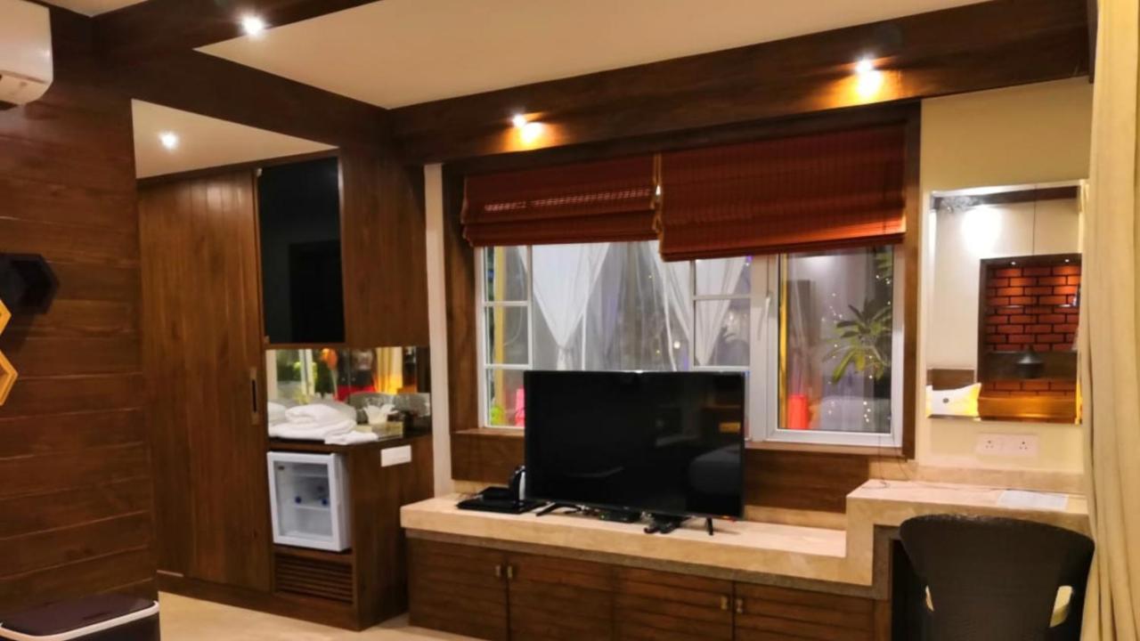 Shivers Oasis Luxury Boutique Resort Candolim Buitenkant foto